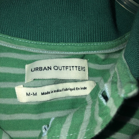 Urban Outfitters T-Shirt - Picture 2 of 2